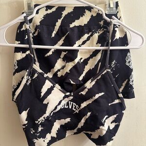 Darc Sport Wolves Print Sports Bra and Shorts Set